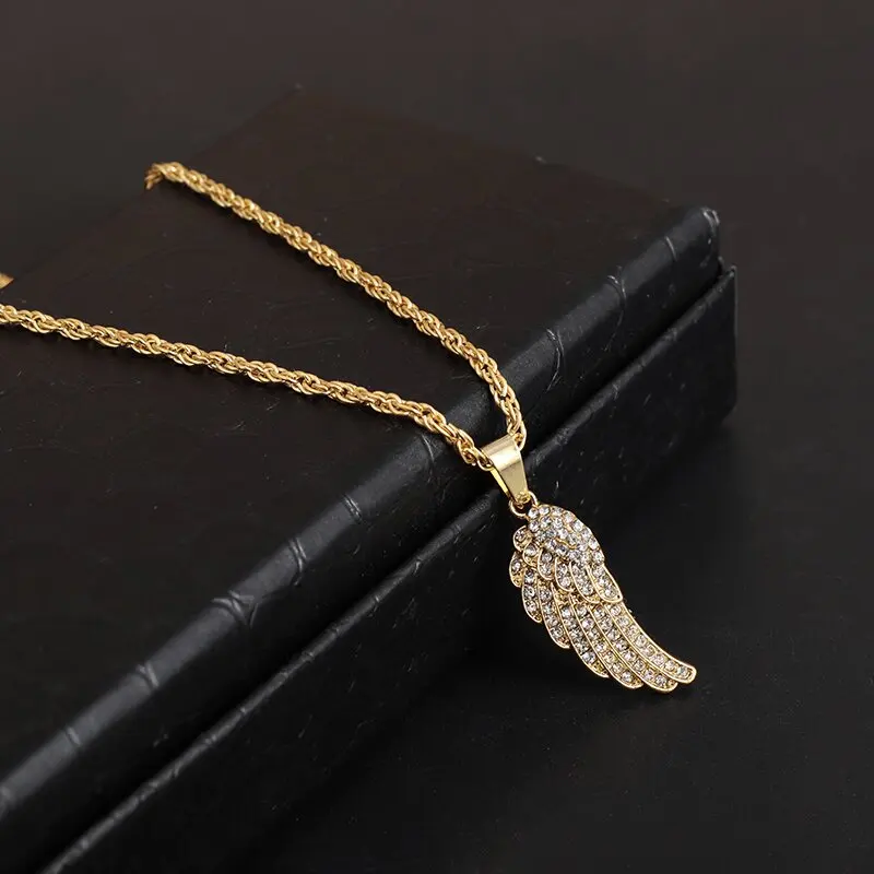 

New Hip Hop Ice Out Bling Wings Feather Pendant Necklace Charm Men Women Fashion Party Jewelry Gifts