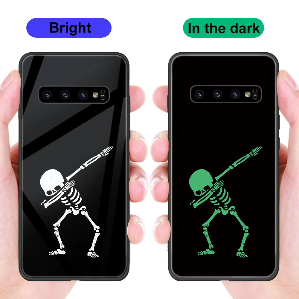 

Funny Skeleton Capa For Samsung Galaxy S22 S21 S20FE Ultra S10 S9 Plus Note 20 10 9 Ultra Plus Lite Luminous Tempered Glass Case