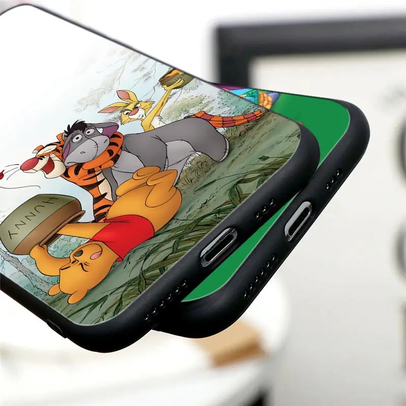 Фото Чехол для телефона с Винни-Пухом, Пиглетом и Тигром для iPhone 17, 16, 15, 14, 13, 12 Mini, 11 Pro Max, 16 Plus, 17 Pro, 17E, 17 Air, 16E, 7 №4