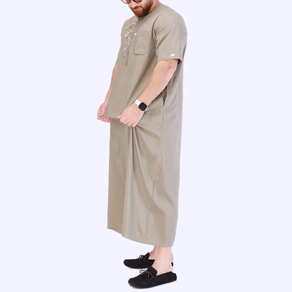 New Summer Arab Ethnic Dress Men Loose Embroidery Short Sleeve Top Worship Muslim Dubai Robe Middle East Islamic Prayer Clothing
