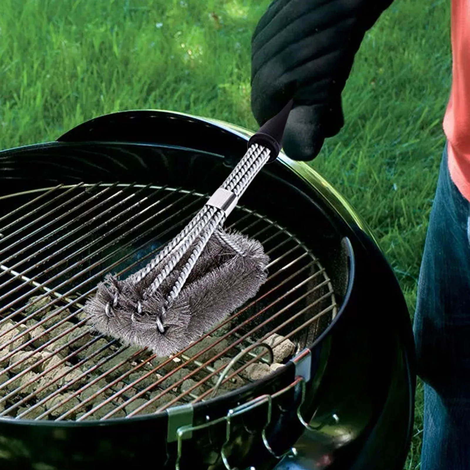 

Grill Cleaning Brush With Scraper BBQ Brush For Grill Cleaning Heat-Resistant And Ergonomic Long Handle Safe & Efficient Grill