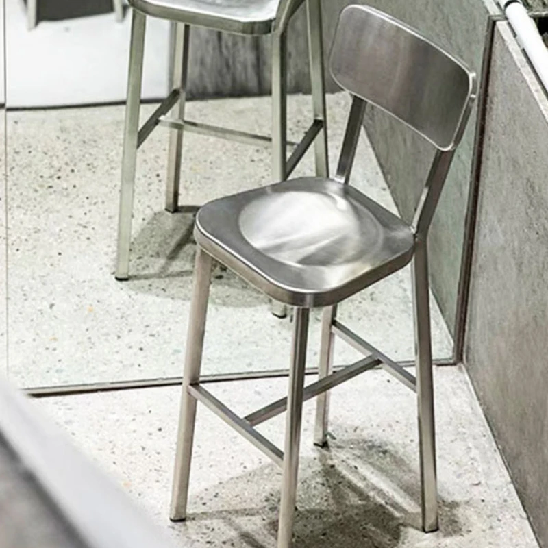 Регулируемый по высоте стул бар из ротанга вращающийся 38 высокий деревянный