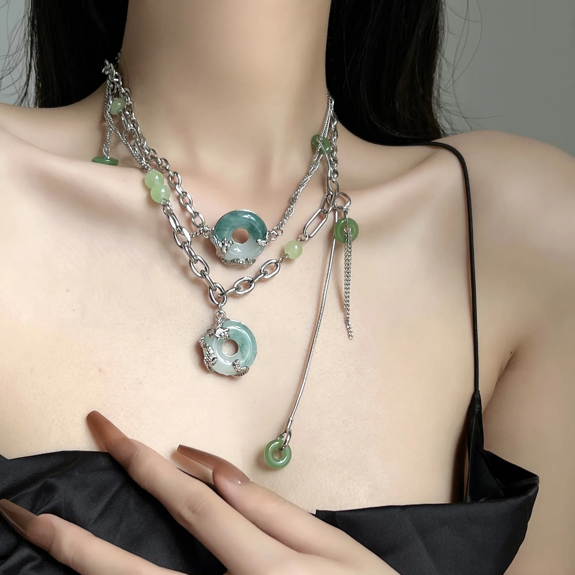 

Chinese Style Spliced Jade Necklace for Women Female Elegant Design Unique Joker Beads Clavicle Chain Jewelry Vintage Pendant