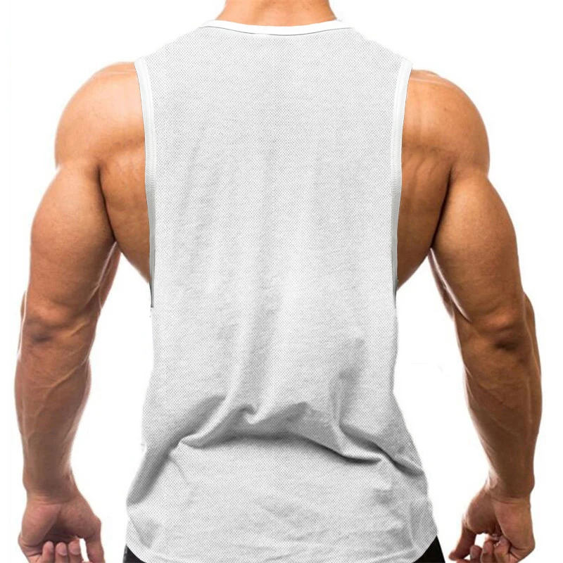 Футболка для фитнеса мужская. Майка спортивная мужская открытая. Майка бодибилдинг мужская открытая спина. Майки бодибилдеров вид со спины. Майка подчеркивающая мышцы.