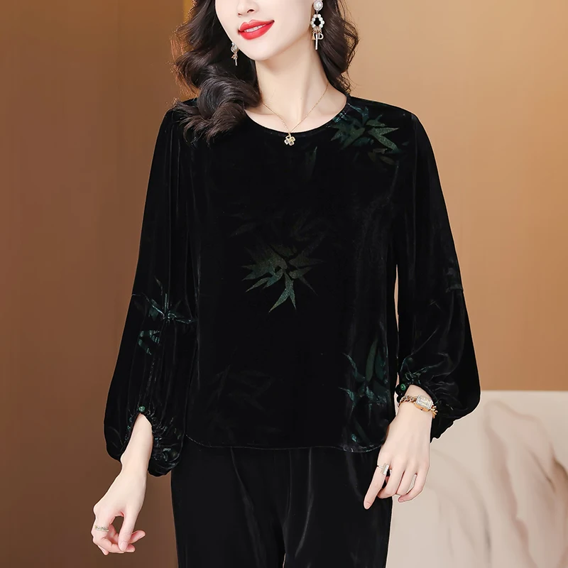 Женская бархатная блузка с длинным рукавом и аппликацией черная элегантная