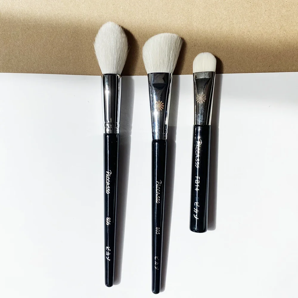 Кисть для контуринга румян под углом Picasso Beauty 805 и конусная Женская супермягкая