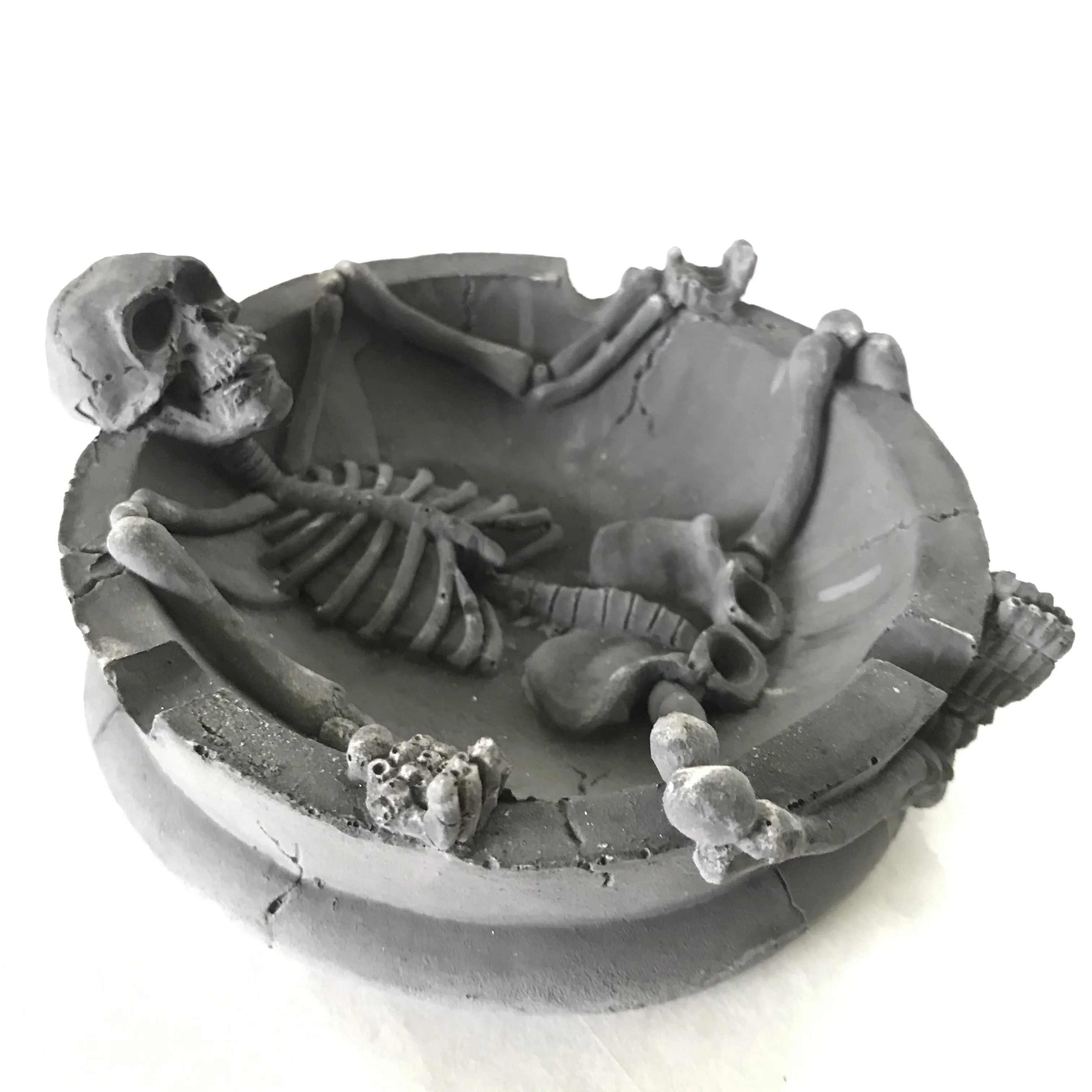 

Silicone Skull Cement Ashtray Mould DIY 3D Resin Plaster Craft Cake Baking Tools