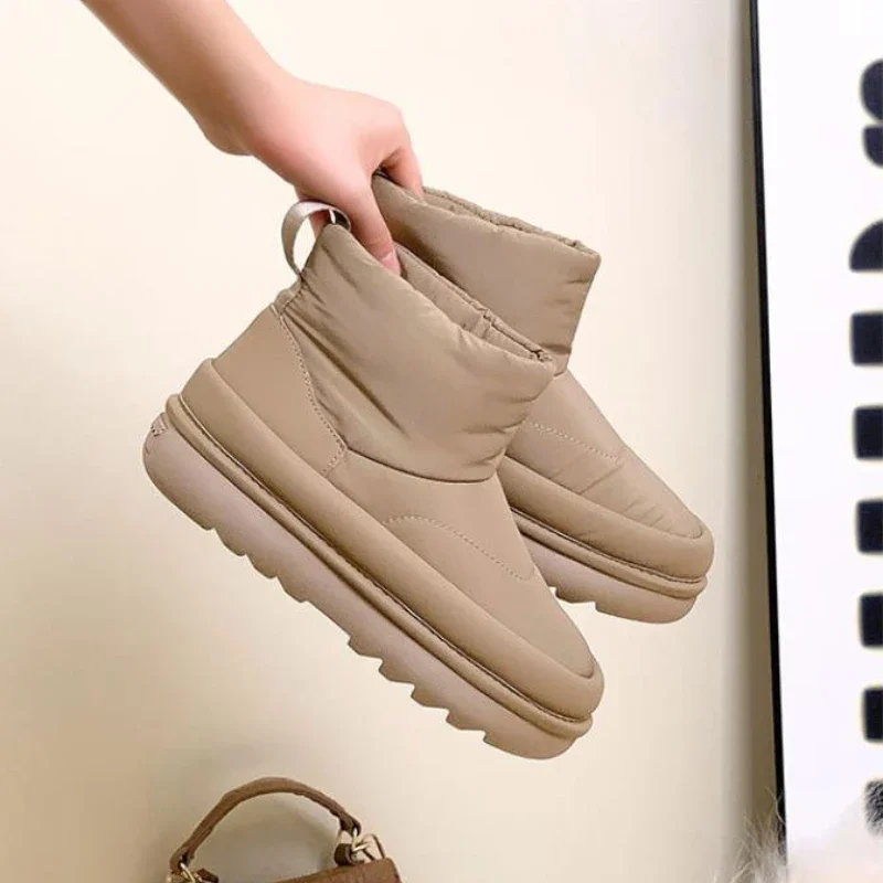 Удобные пуховые тканевые кроссовки 3 5 см из натуральной кожи на танкетке зимние