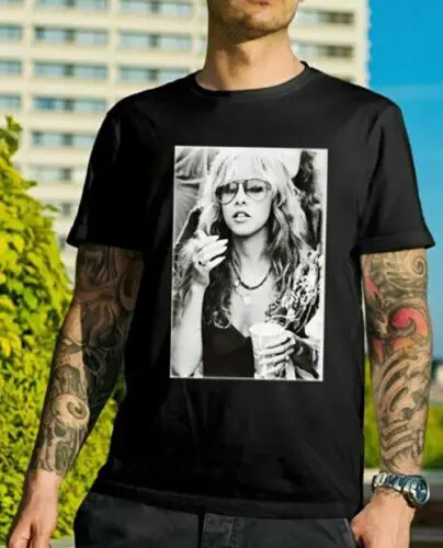

Stevie- Nicks Singer T Shirt Vintage Gift For Men Women Funny Funny Gift
