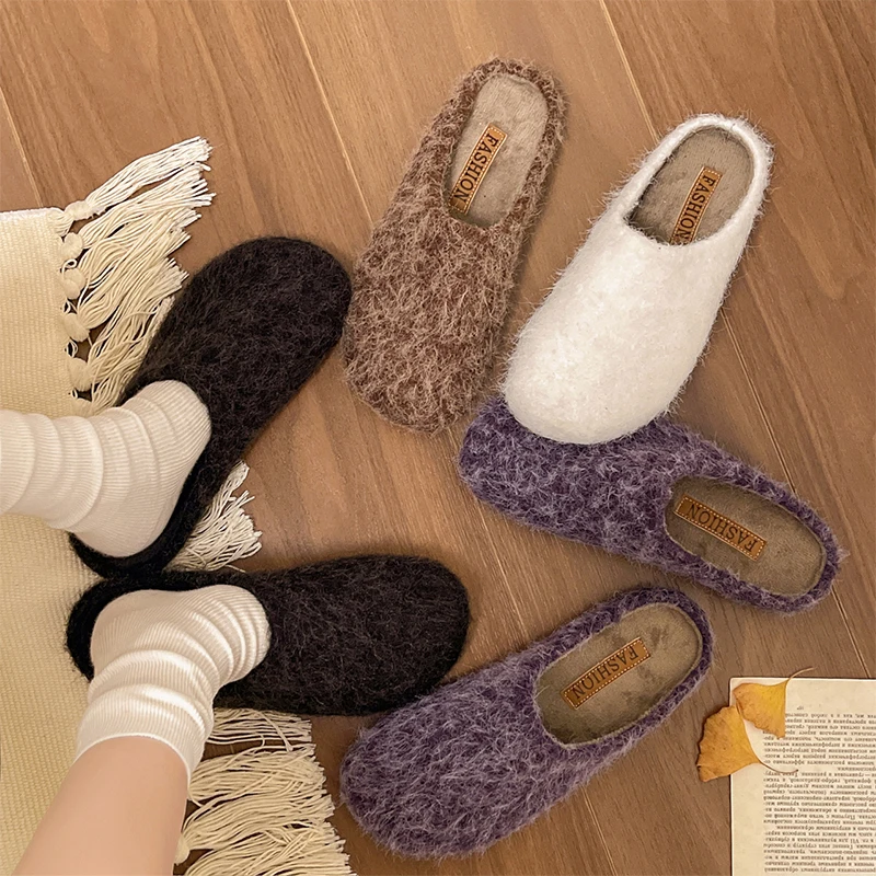 Домашние тапочки лоферы на платформе с закрытым носком женские шлепанцы 2024 в