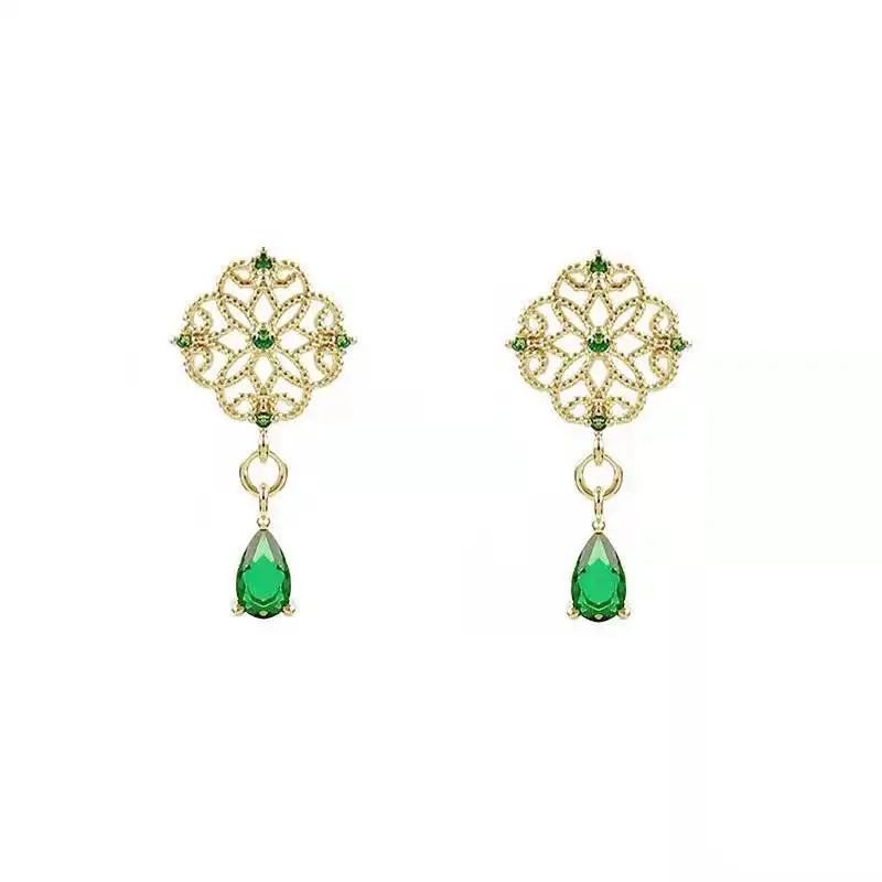 

Vintage Korean Fashion Luxury Punk Body Jewelry Sets Anime Gothic Accessories,Aesthetic Boho Decor Piercing Earrings for Women.