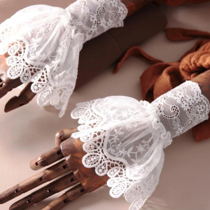 

Women Lace Floral Fake Sleeves Lace Hollow Out Shirt Pleated Sleeve False Cuffs Decorative Girls Sweater Blouse Wrist Warmers
