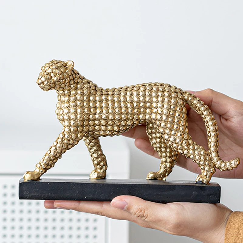 

NORTHEUINS 21cm Resin Golden Leopard Figurines for Interior Cheetah Creative Porch Living Room Study Home Decoration Ornaments