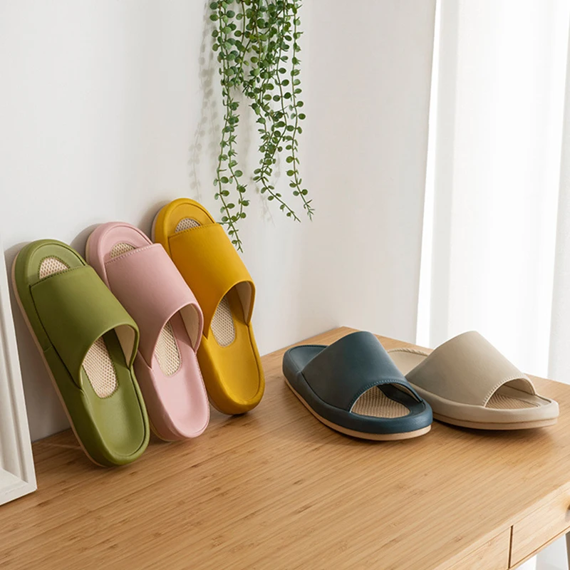 

2022 New House PU Women Platform Slippers Breathable Mesh Inner Bedroom Lovers Shoes Non-Slip Solid Home Ladies Slides