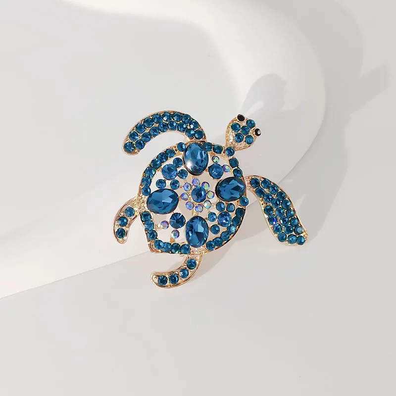 Хрустальная брошь черепаха золотистого цвета