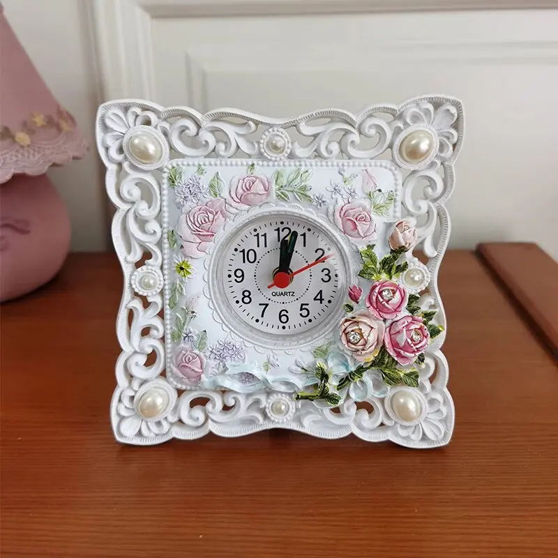 

Handmade Painted Resin Small Clock Garden Rose Small Table Student Alarm Clock