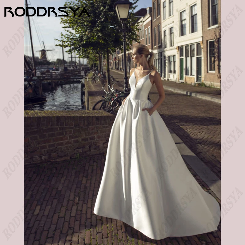 

RODDRSYA Soft Satin Wedding Dress For Women Sexy V-Neck Backless Bridal Gowns Simple A-line Insertable Pocket Vestidos De Novia