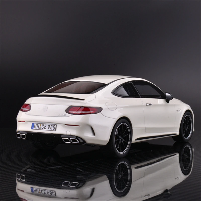1:32 C63S Coupe Alloy Car Model Diecast Metal Toy Vehicles Car Model Collection Simulation Sound and Light Childrens Gifts