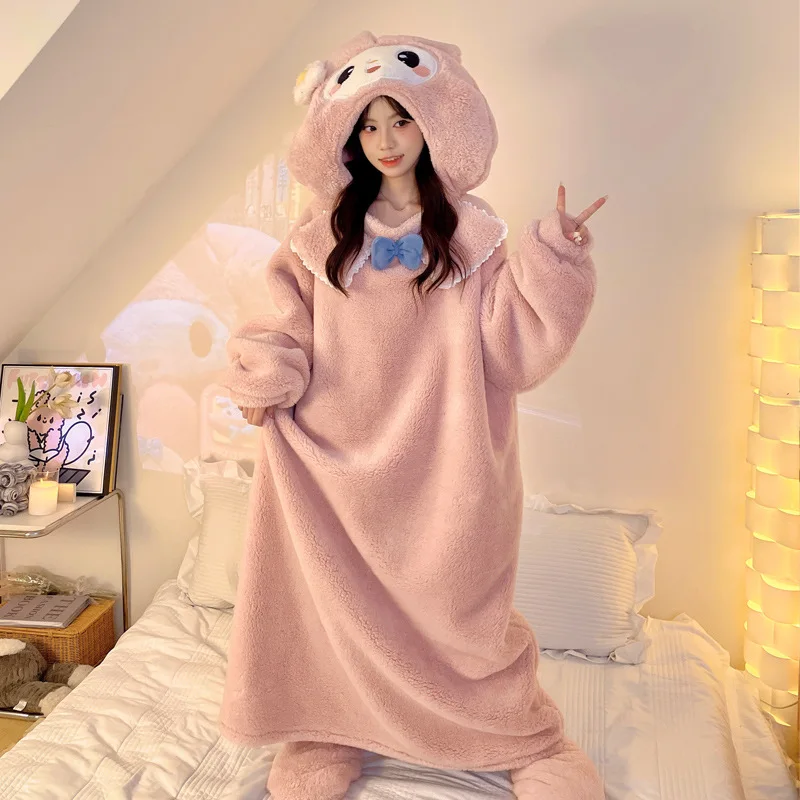 Ночная рубашка серии Sanrio комбинезон из кораллового флиса с мультипликационным