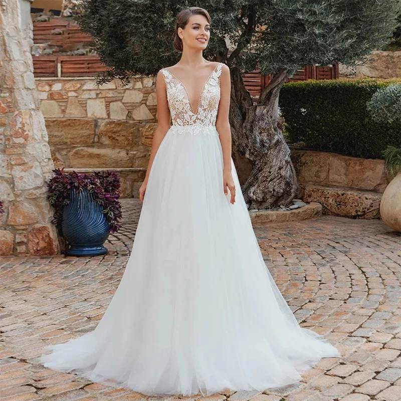 

Elegant Wedding Dress V-Neck Tulle Sleeveless Exquisite Appliques A-Line White Mopping Gown 2022 Robe De Mariee For Women