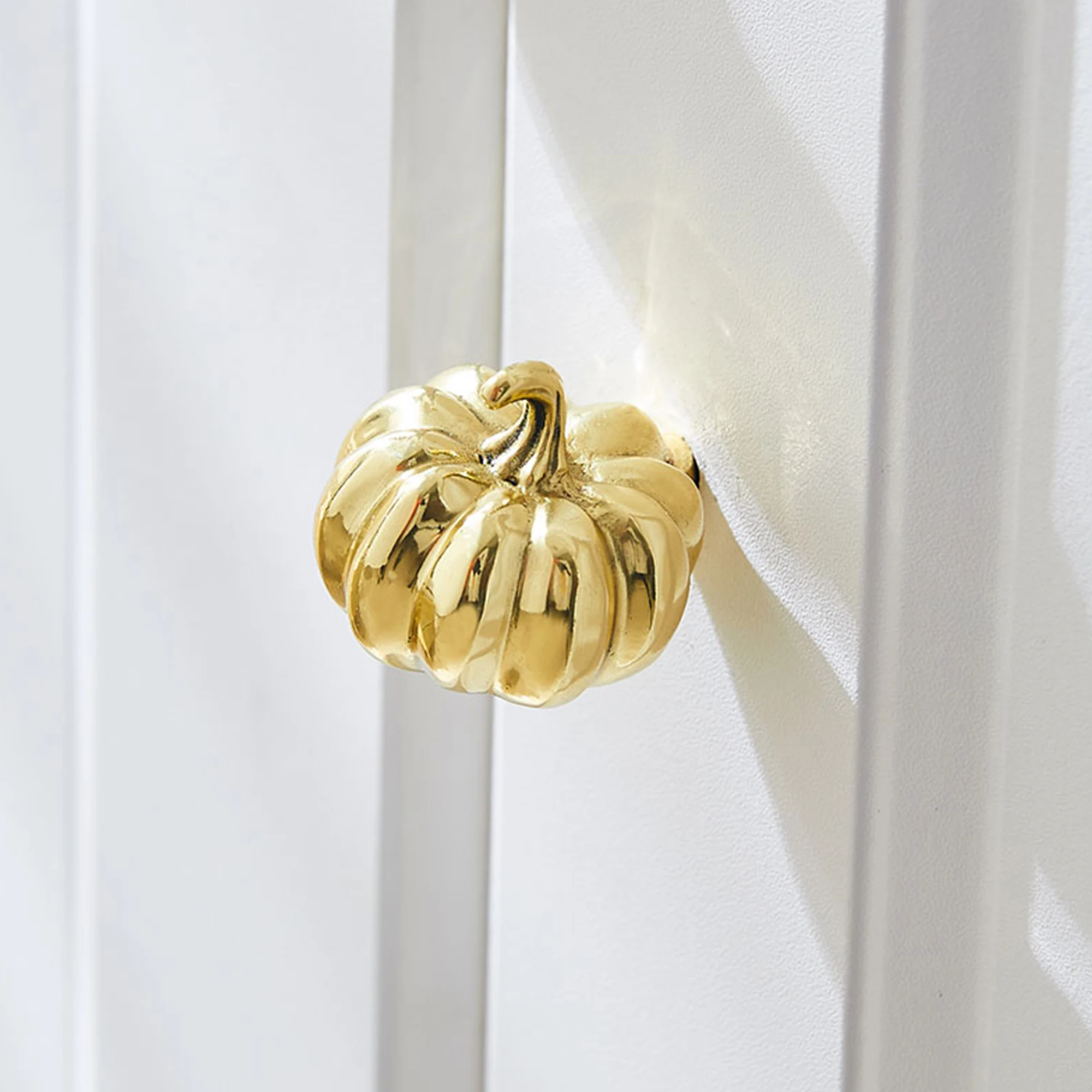 Яркая золотая мебельная ручка из твердой латуни в креативной форме тыквы-ангела для домашнего декора и мебели - фурнитура для шкафов, ящиков и дверных ручек.