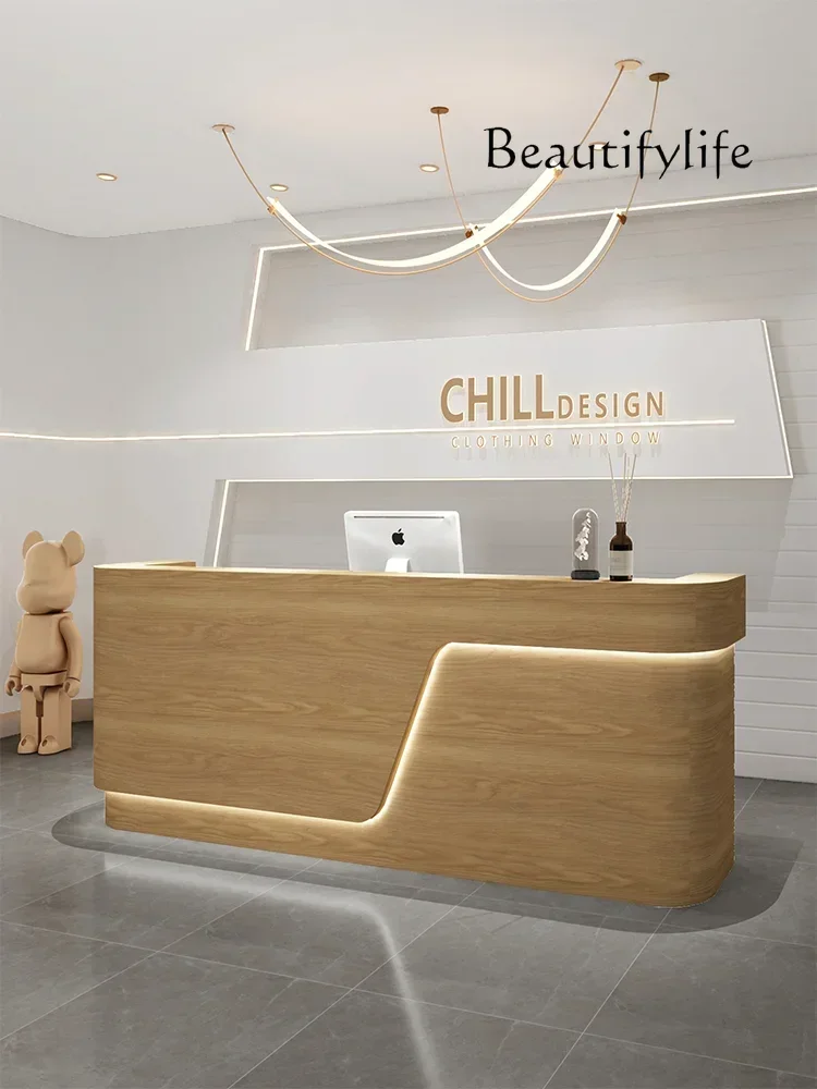 Салон красоты Бар Кассовая стойка Простой современный магазин одежды Стойка
