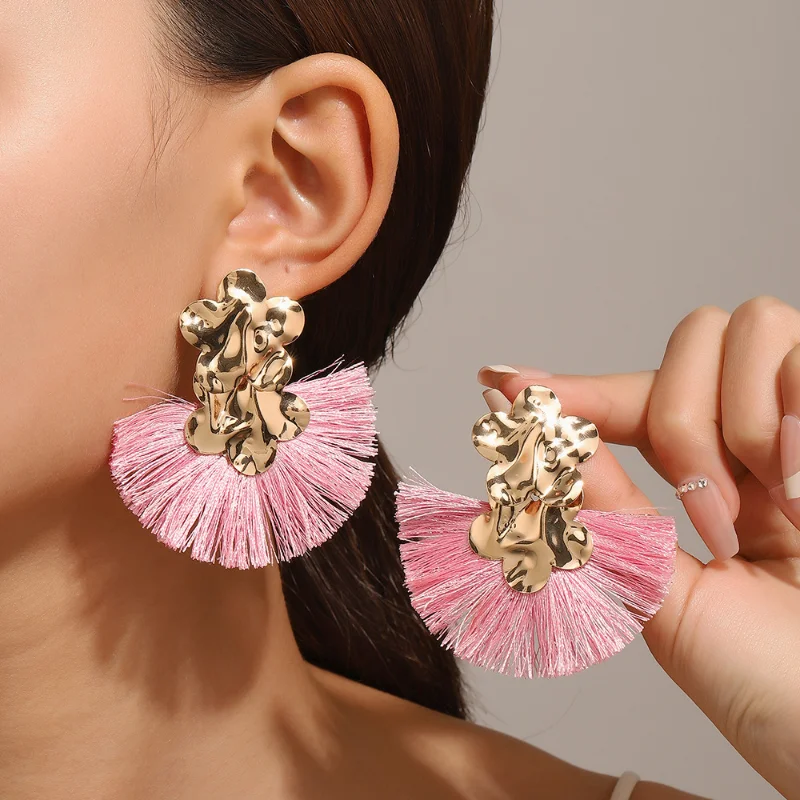 

Fan-shaped Fringed Earrings for Women Retro Niche Design Flower Earrings Exaggerated Earrings Party Gifts Wholesale