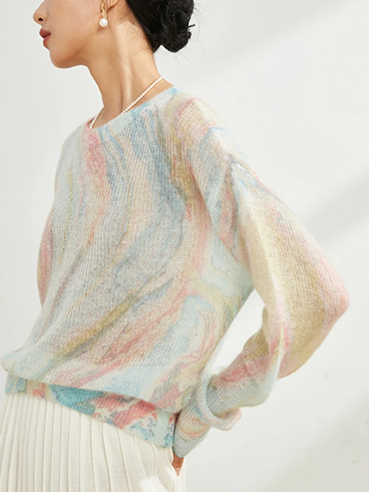 Женский трикотажный свитер с круглым вырезом и длинными рукавами