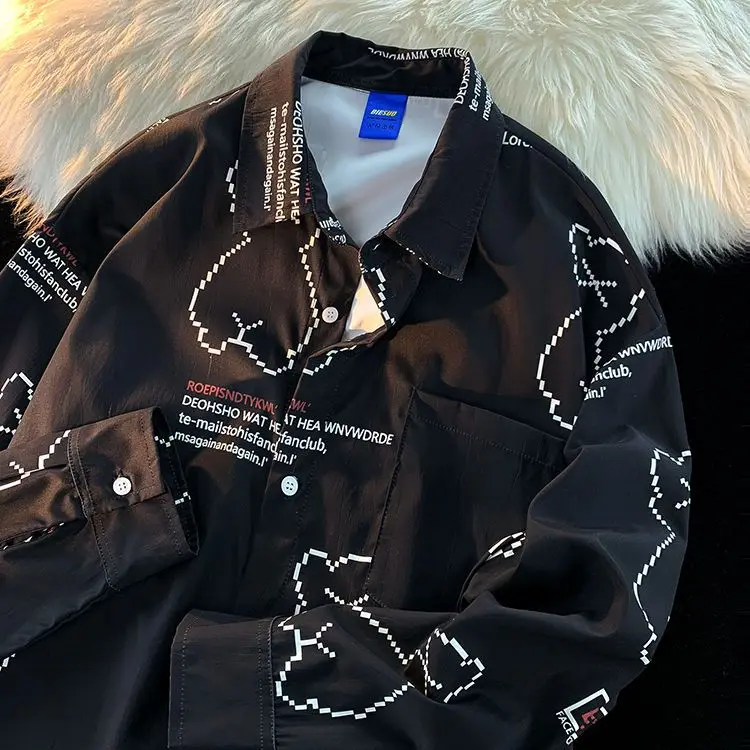 Рисунок 2 - Рубашка с японским кулоном