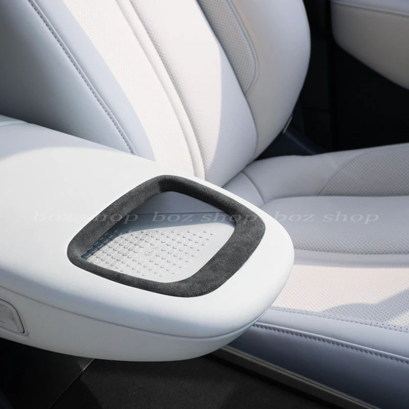 Аксессуары для Zeekr Беспроводная зарядка рамка меховая металлическая защита