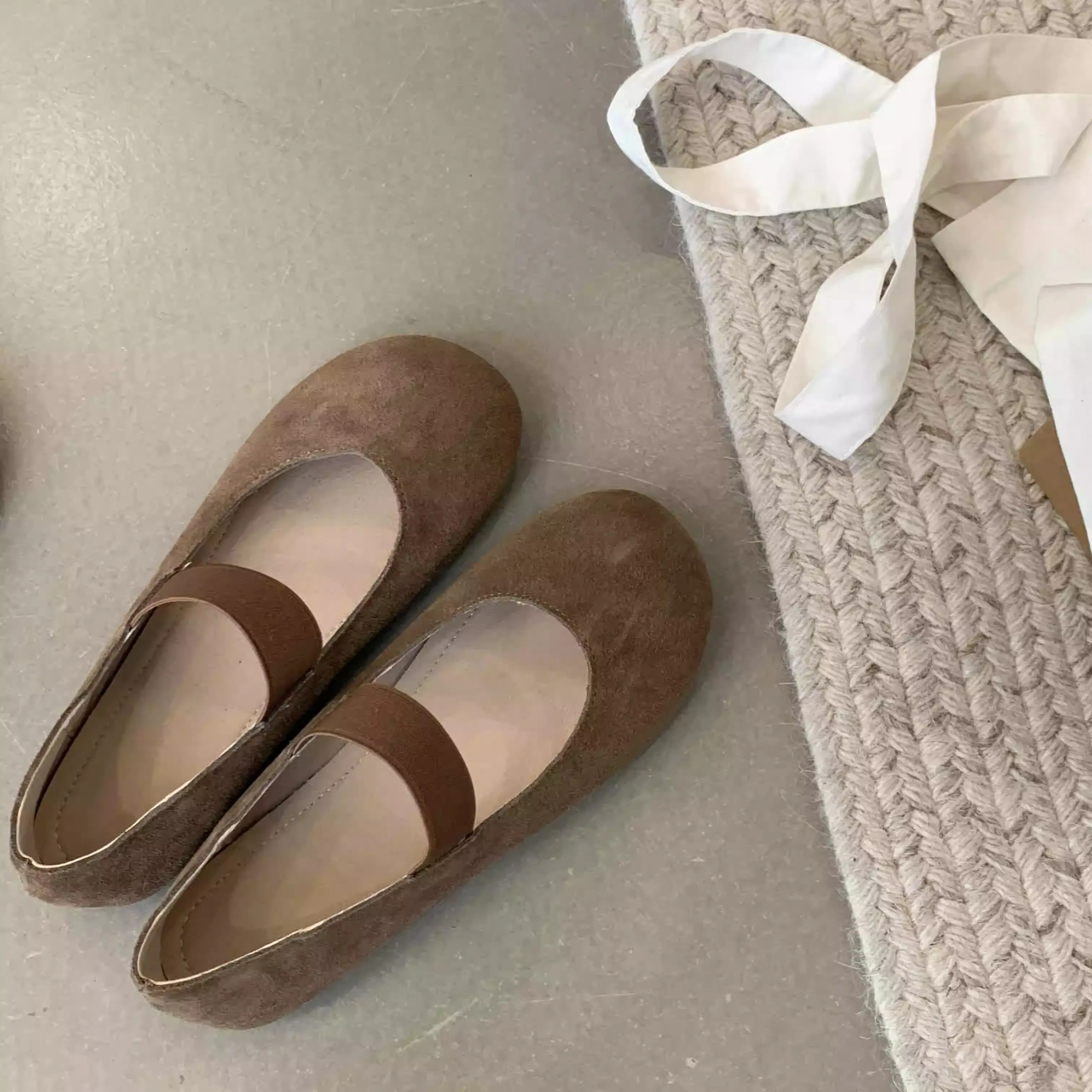 Мокасины с неглубоким носком повседневные женские кроссовки круглым осенние