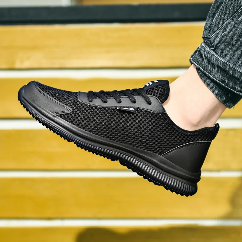 Мужская обувь лето 2024 новые кроссовки дышащие легкие для бега мужские модные