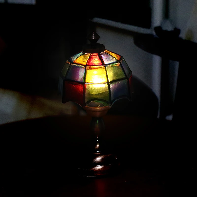 1:12 Dollhouse Mini Gothic Desk Lamp LED Lamp Colored Shade Reading Light Doll house Miniature Vintage Bedroom Furniture Decor