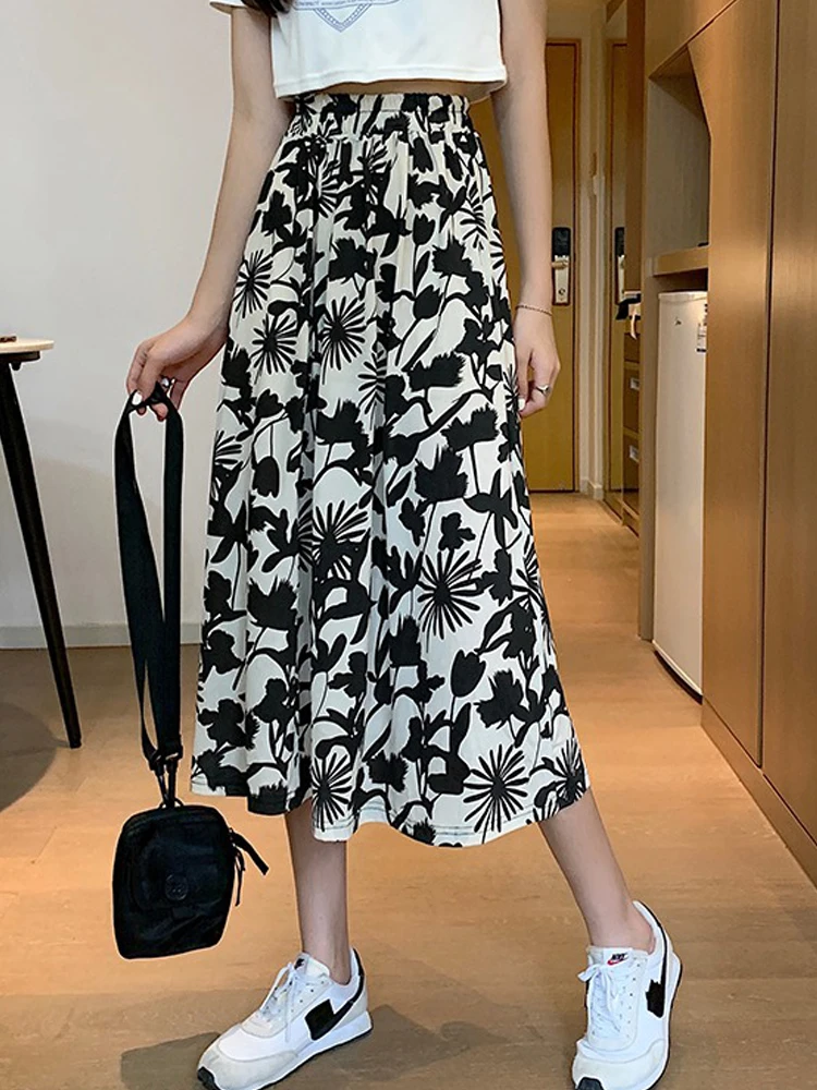 

Spring Summer korean A line skirts Vintage floral print Midi skirts for women streetwear high waist ladies black Ice silk skirt