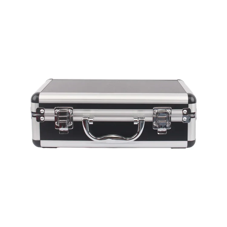 Для профессиональной студийной конденсаторной звукозаписи TLM 103