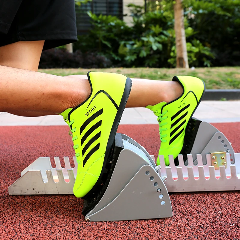 

Женские кроссовки для бега с шипами