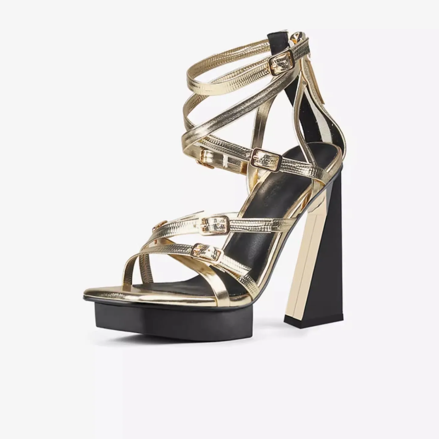 Summer Sandały Wąskie Paski Buty Ślubne Styl Europejski Seksowne Dziwne Na Obcasie Super Star Fashion Show Pumps