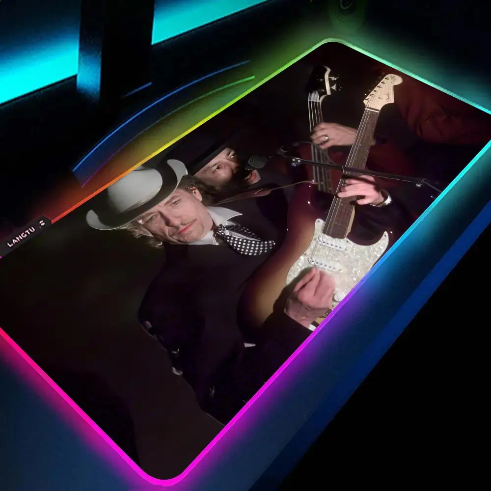 Singer For Bob D-Dylan MAISTO Mouse Pad RGB Large Gaming Non-slip Rubber Base Keyboard Extra Luminous LED Mo