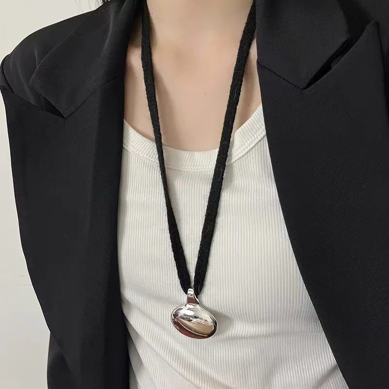 Модная регулируемая цепочка для свитера с бутылкой вина