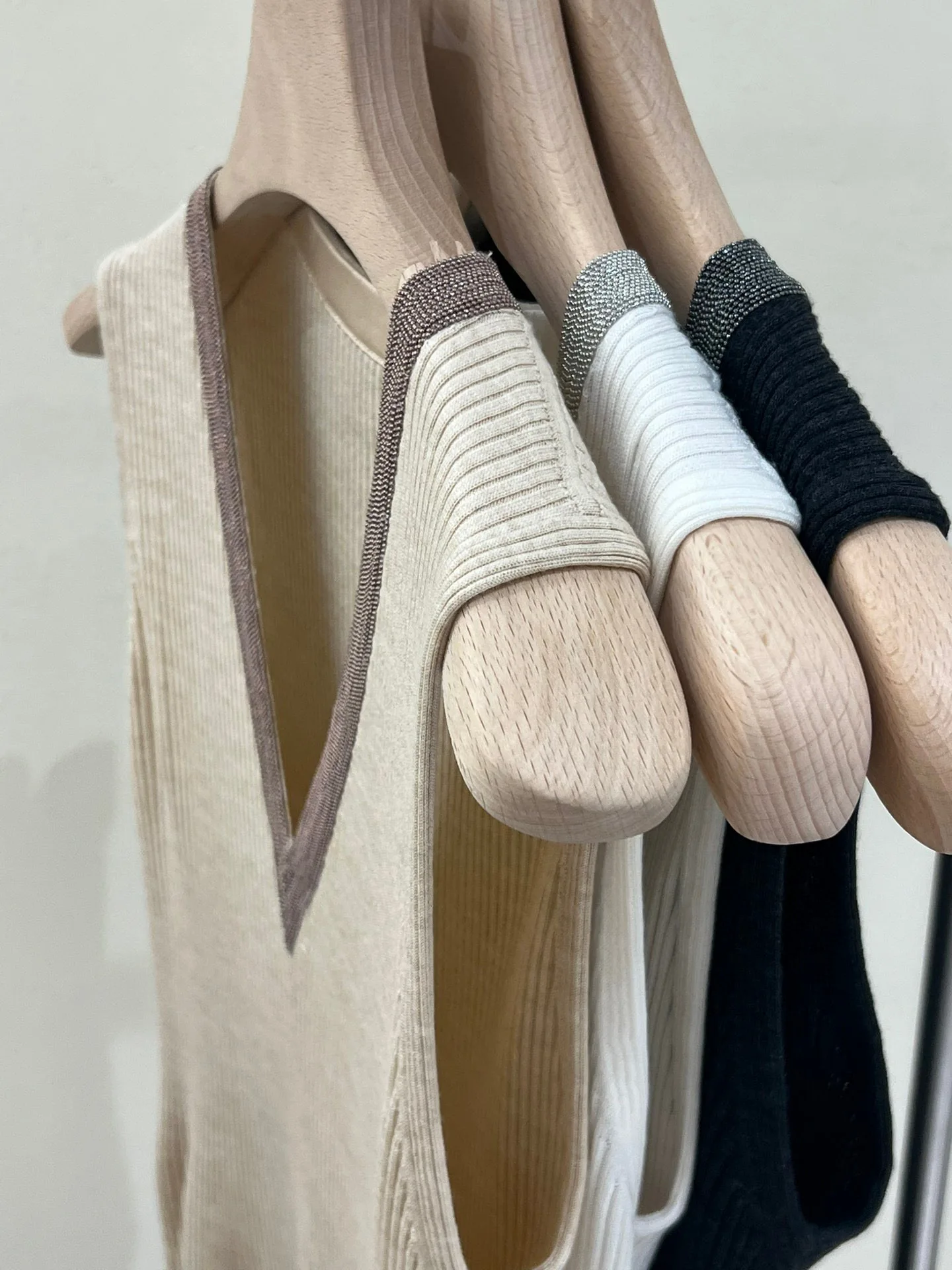 Рисунок 6 - Трикотажная приталенная блузка