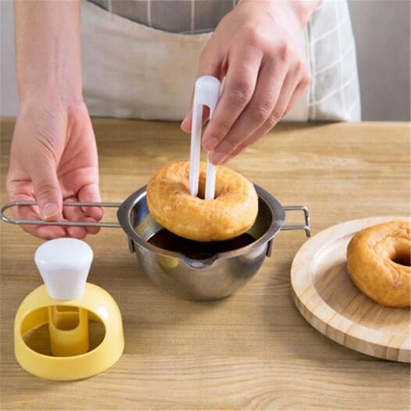 

Desserts Bread Patisserie Bakery Baking Tools Food Cookie Cake Donut Mold Kitchen Cutter DIY Stencil Doughnut Maker Mould