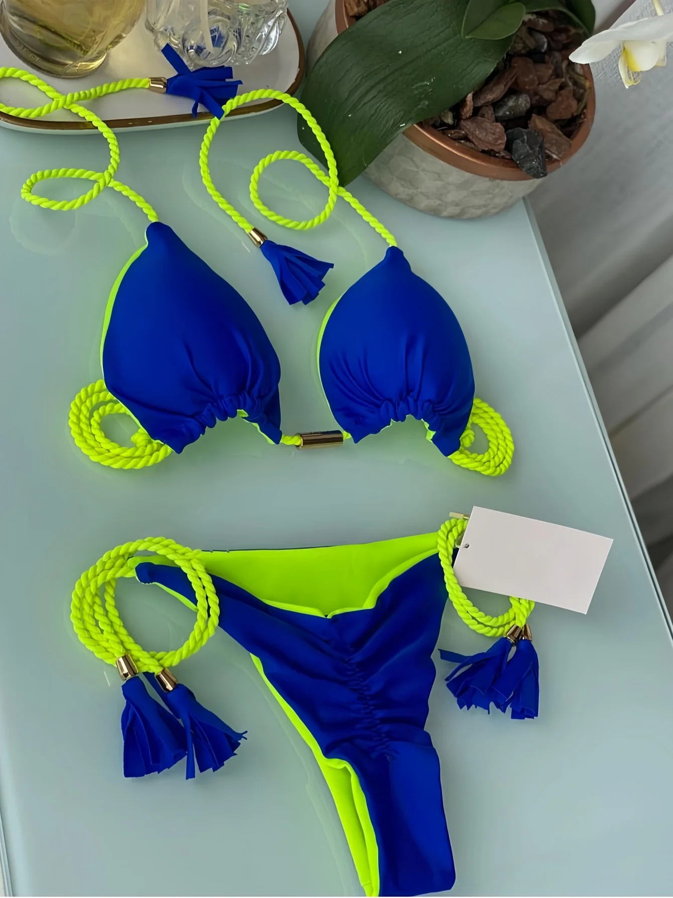 Женский купальник-бикини голубой купальник с треугольным поясом 2025