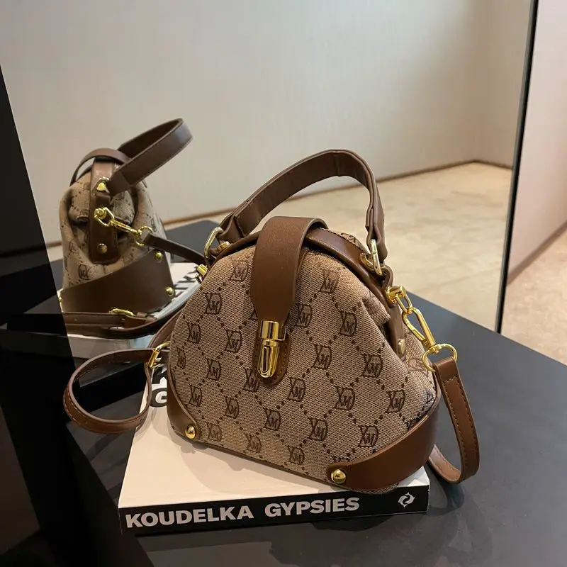 

High quality small bag for women 2023 new Korean version fashionable and versatile niche shell bag small bag single shoulder