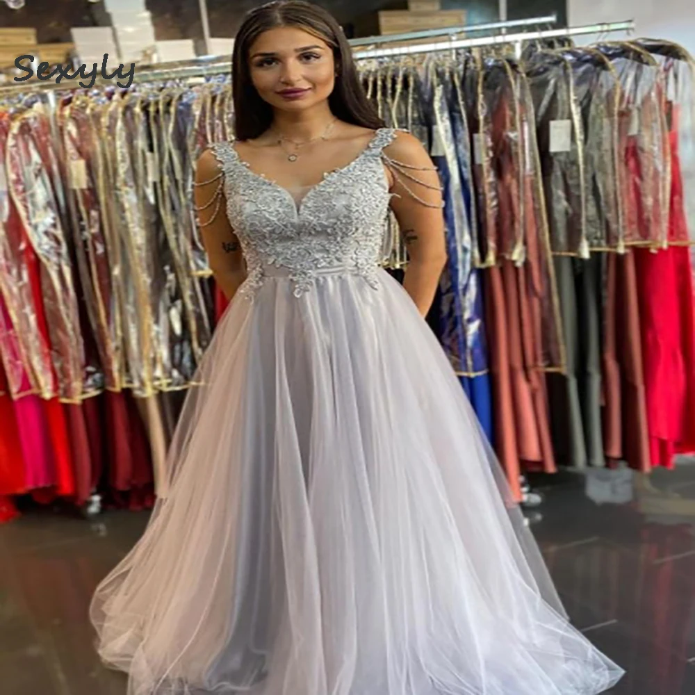 

New Arrival Silver Prom Dresses With Lace Elegant 2022 A Line Tulle Beaded Formal Evening Dress Sexy Backless Partry Gowns