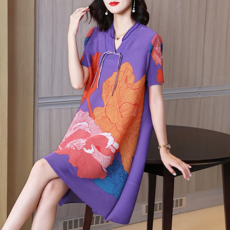 

High-End Miyake Pleated Dress Women's Summer Elegant Middle-Aged Mother's Large Size Short Sleeve Improved Cheongsam Dress Women