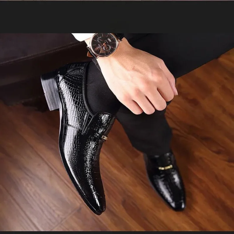 

Men's Leather Shoes Perfect for Casual Occasions