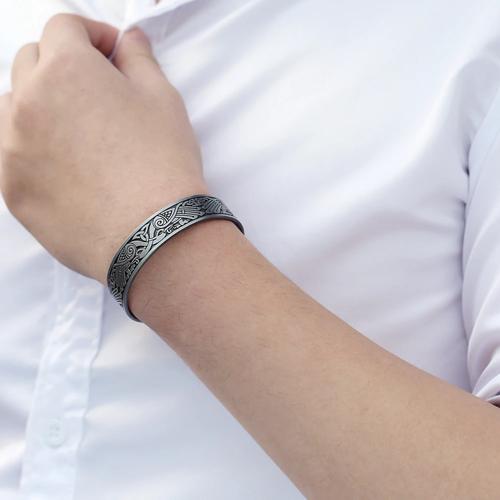 

Skyrim Amulet Health Bracelet Tree of Life Lucky Knot Rune Trinity Magnetic Cuff Bracelet Female Male Adjustable Bracelet