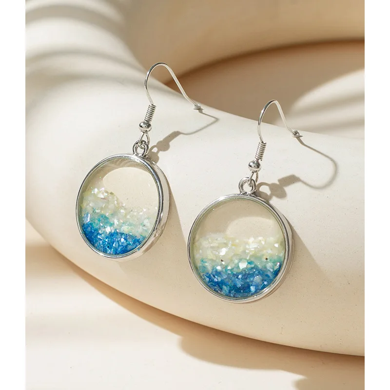 

2022 Hot Sale Style Summer Ocean Collection Shell Fragment Earrings Girls Beach Party Simple Gifts Earrings for Women