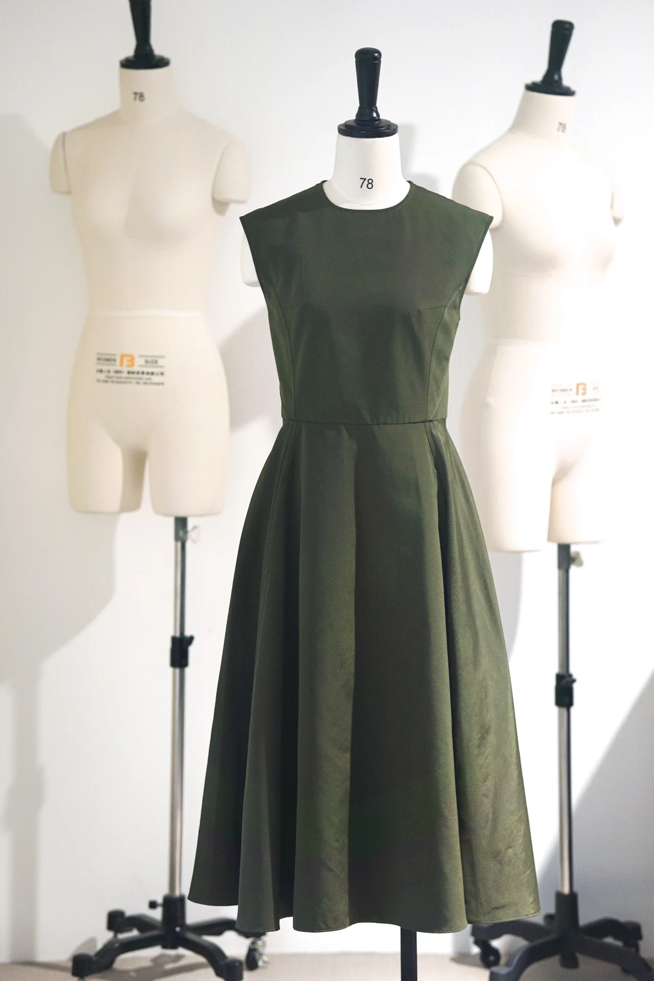 

Backless draping dress hollow design casual fashion 2023 summer new style 0405
