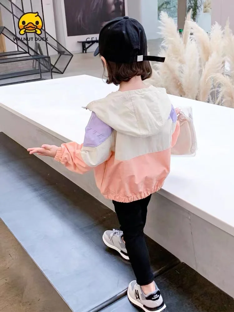 

Girls' autumn coat New style children's plush sweater coat Spring and autumn fashionable baby coat